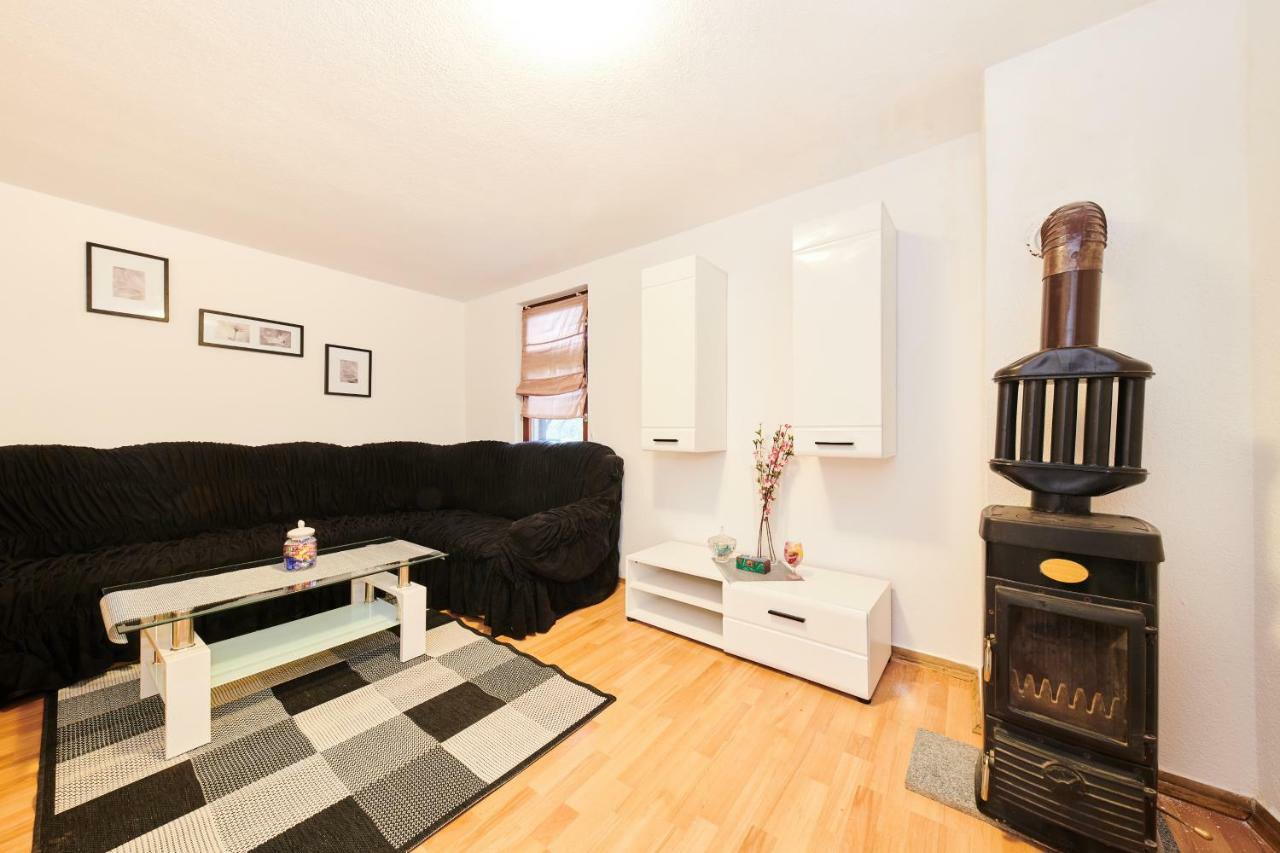 Ferienwohnung Kuca Za Odmor Petra Cepljani Exterior foto